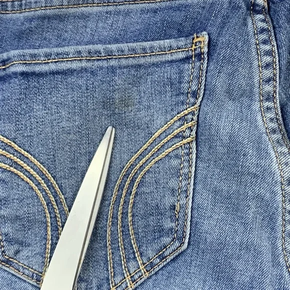 Hollister Jeans Women's 11R 30x32 Low Rise Super Skinny Denim Stretch Distressed - Picture 9 of 10